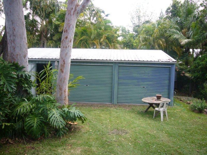 38 Pines Avenue, Cooroibah QLD 4565