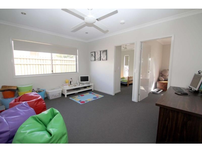 16 Attenuatta Place, Noosaville QLD 4566