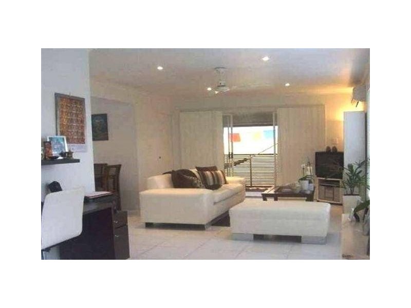 2/6 Quinn Court, Mount Coolum QLD 4573