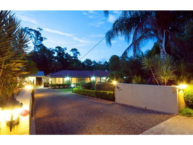 3 Vines Court, Tinbeerwah QLD 4563