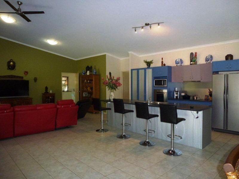 22 Dela Court, Cooroibah QLD 4565