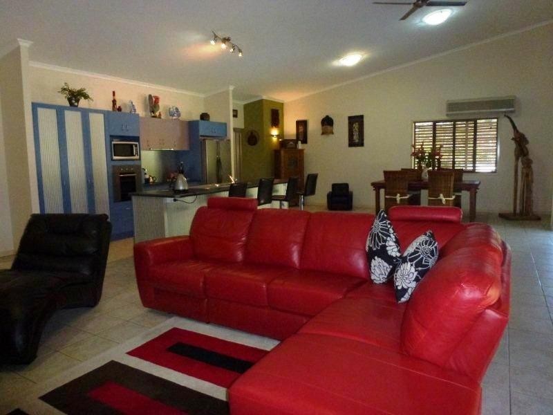 22 Dela Court, Cooroibah QLD 4565