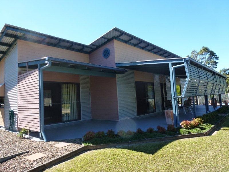 22 Dela Court, Cooroibah QLD 4565