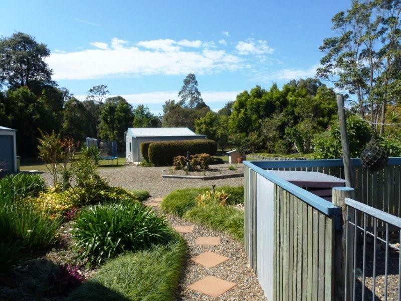 22 Dela Court, Cooroibah QLD 4565