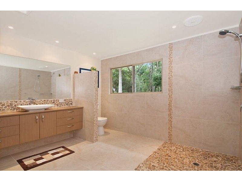 8 Brookland Road, Tinbeerwah QLD 4563