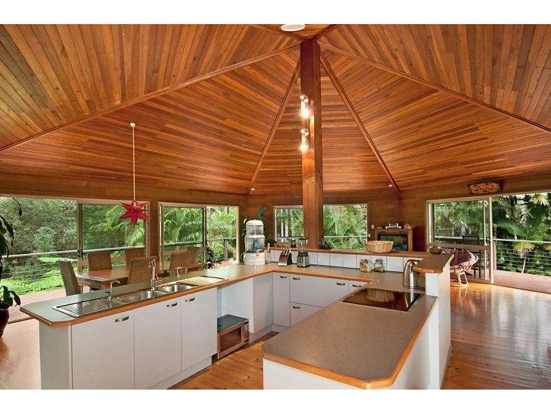 8 Brookland Road, Tinbeerwah QLD 4563