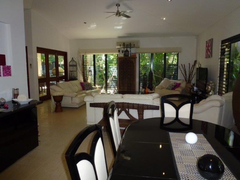 35 Waterside Court, Noosa Waters QLD 4566