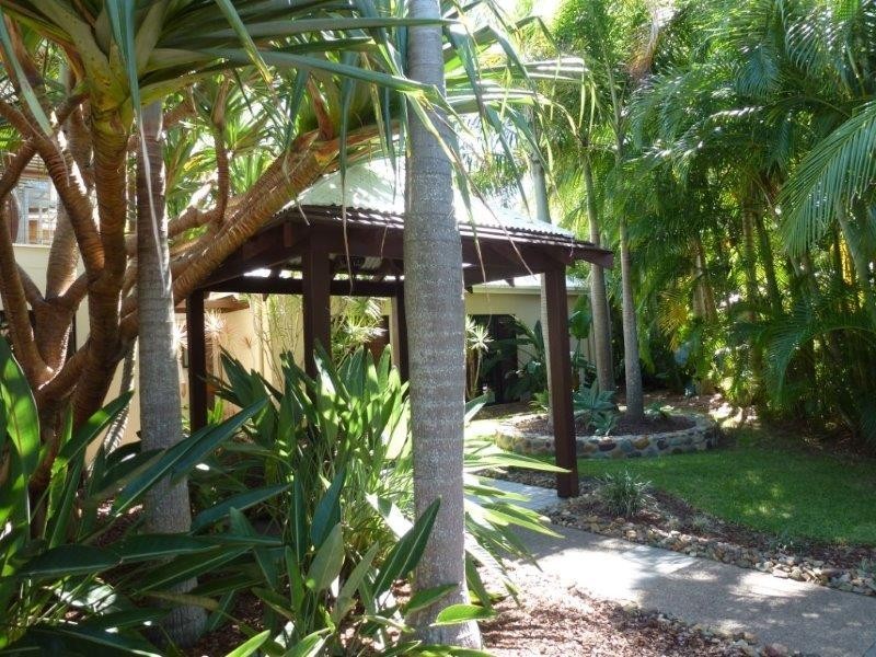 35 Waterside Court, Noosa Waters QLD 4566