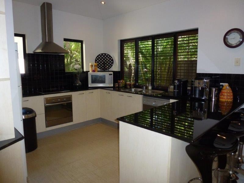 35 Waterside Court, Noosa Waters QLD 4566