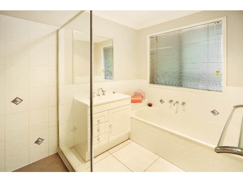 37 Kensington Drive, Cooroy QLD 4563