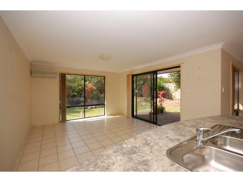 4 Flame Tree Drive, Tewantin QLD 4565