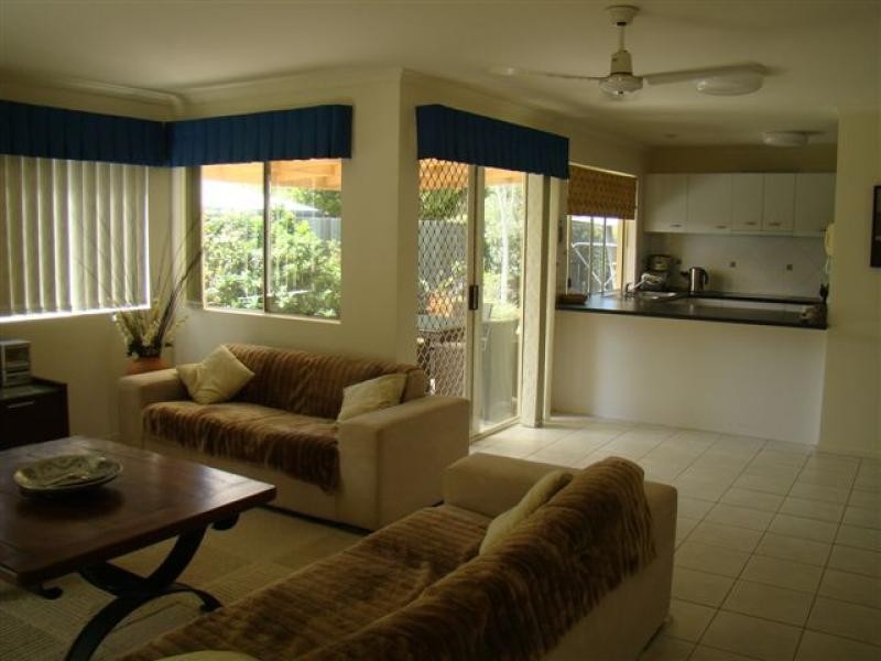 2/58 Furness Drive, Tewantin QLD 4565