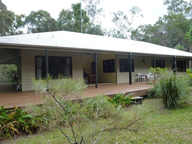 8 Campbells Road, Cootharaba QLD 4565