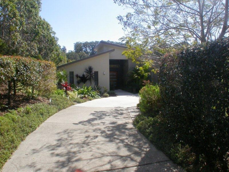 8 Mango Court, Doonan QLD 4562