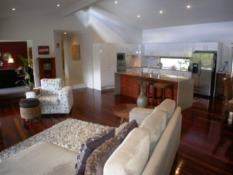 8 Mango Court, Doonan QLD 4562