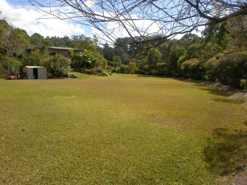 8 Mango Court, Doonan QLD 4562