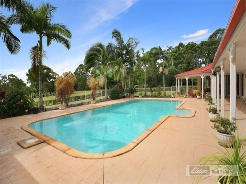 6 Illoura Place, Cooroibah QLD 4565