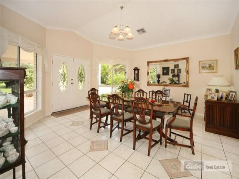 6 Illoura Place, Cooroibah QLD 4565