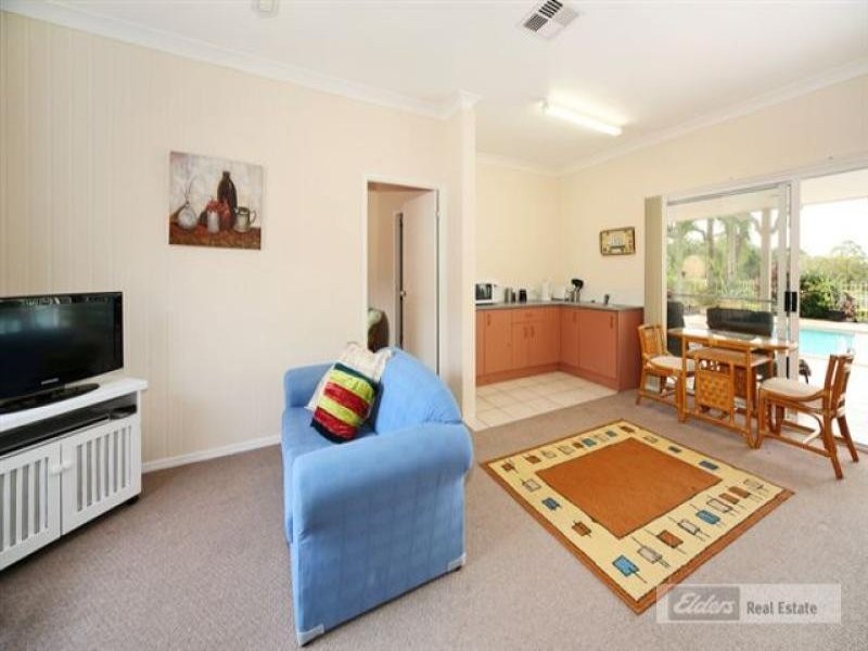 6 Illoura Place, Cooroibah QLD 4565