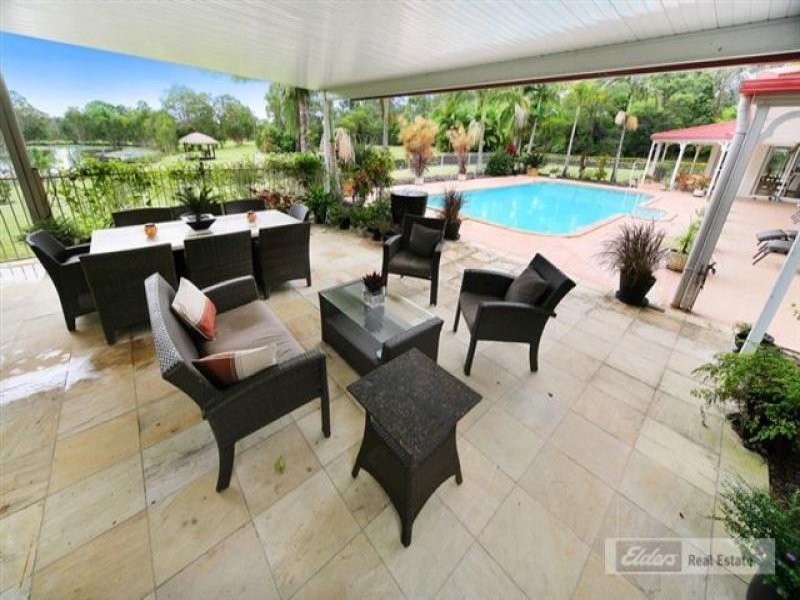 6 Illoura Place, Cooroibah QLD 4565