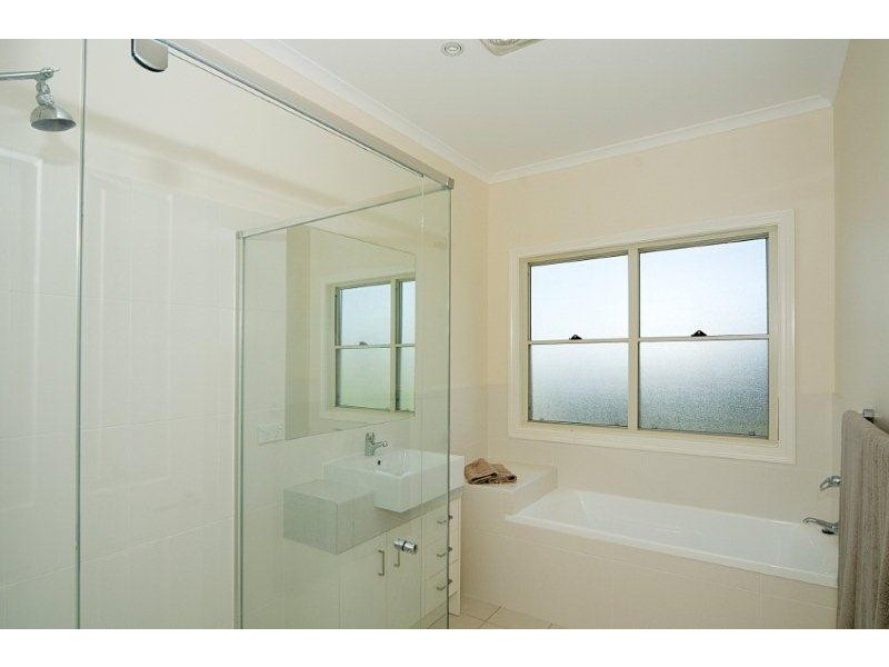 20 Kensington Drive, Cooroy QLD 4563