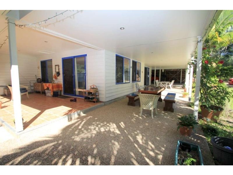 60 Illoura Place, Cooroibah QLD 4565