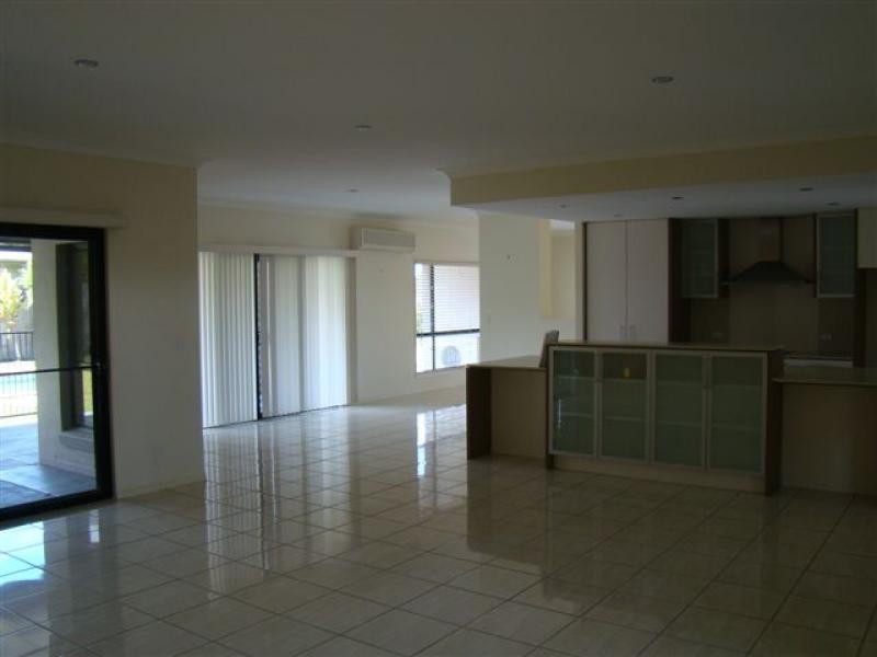 34 Cooroibah Crescent, Tewantin QLD 4565