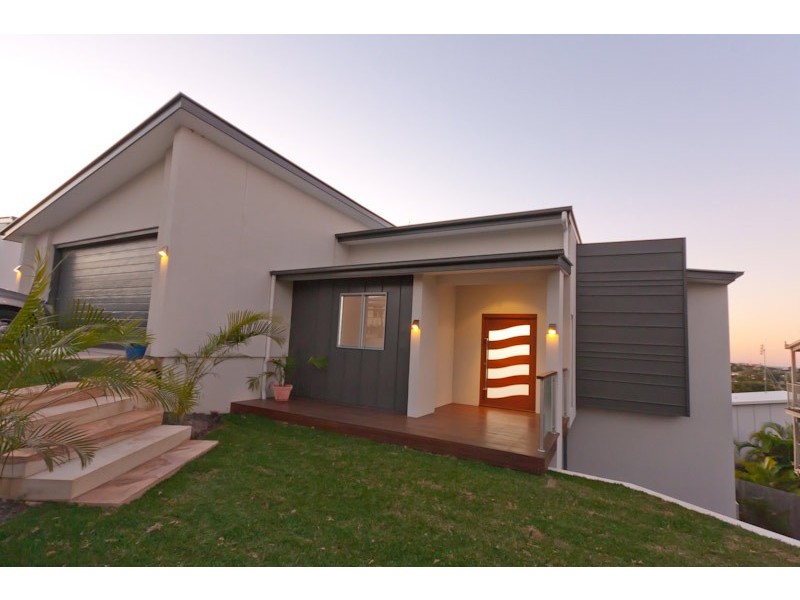 11 Seagull Avenue, Caloundra QLD 4551