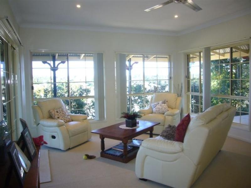 41 Kensington Drive, Cooroy QLD 4563