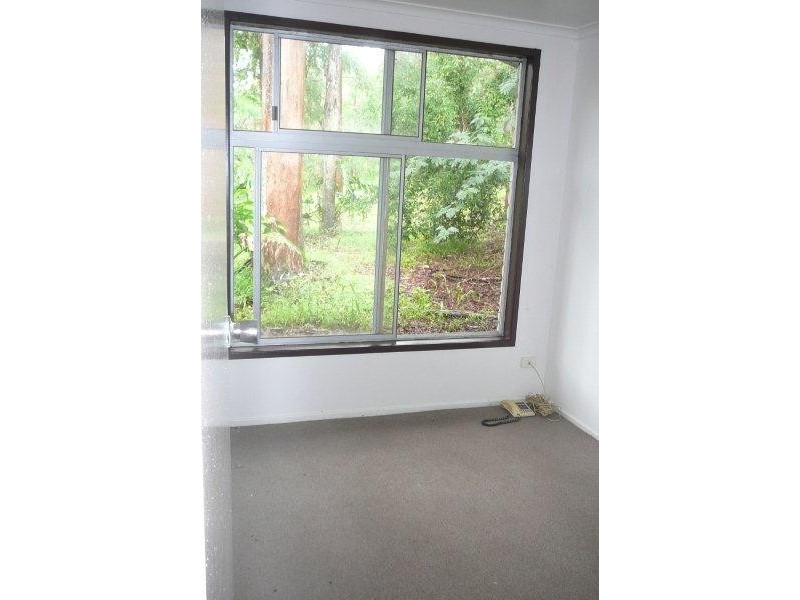 37 Gwandalan Road, Lake Macdonald QLD 4563