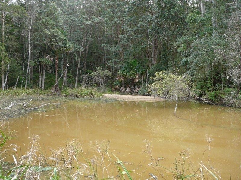 37 Gwandalan Road, Lake Macdonald QLD 4563