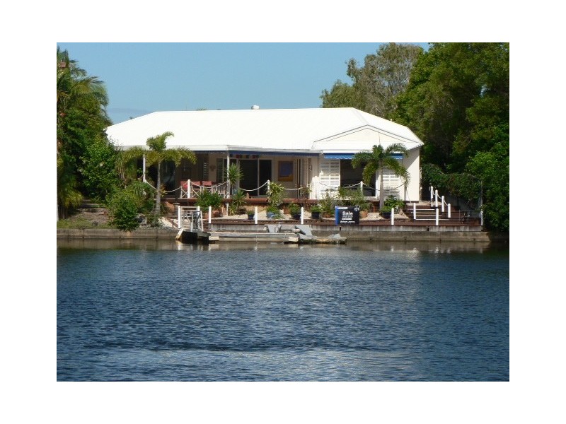 5 The Peninsula, Noosa Waters QLD 4566