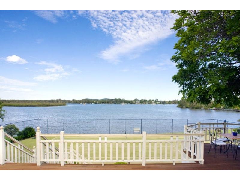 21 Ward Street, Tewantin QLD 4565