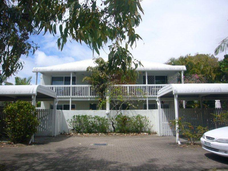 2/6 Woorookool Place, Noosaville QLD 4566