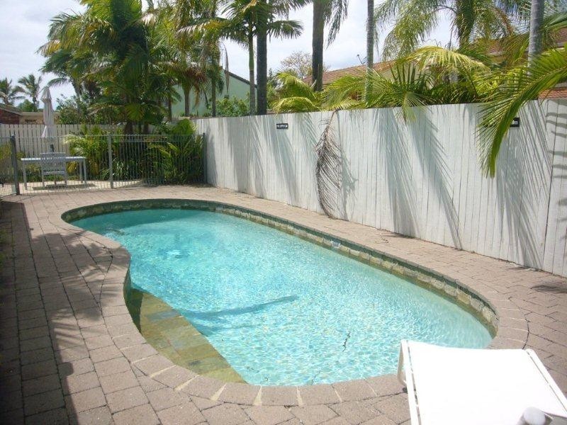 2/6 Woorookool Place, Noosaville QLD 4566