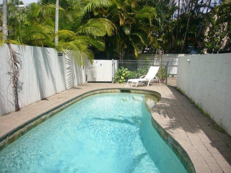 2/6 Woorookool Place, Noosaville QLD 4566