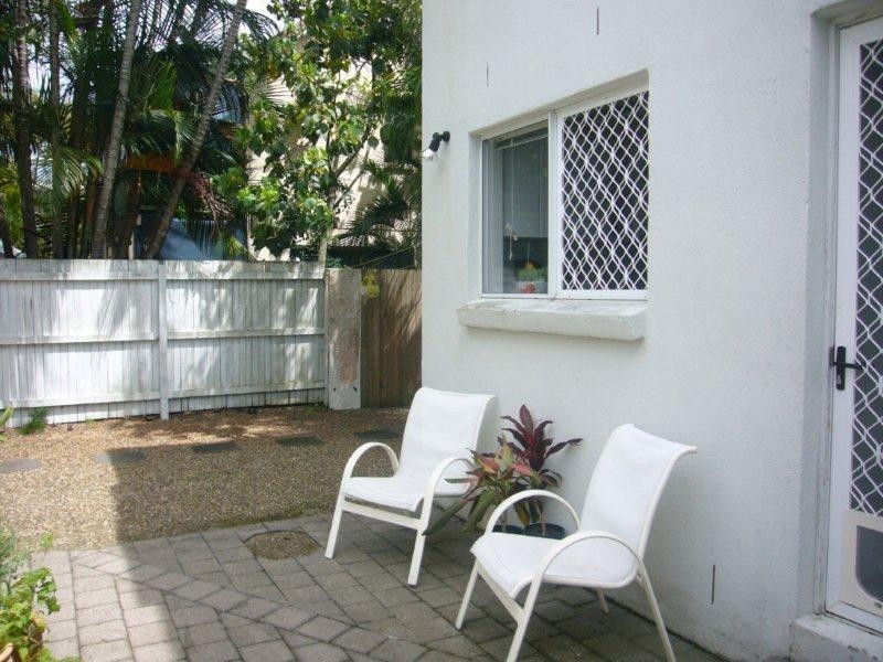 2/6 Woorookool Place, Noosaville QLD 4566