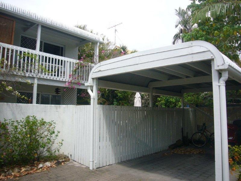 2/6 Woorookool Place, Noosaville QLD 4566