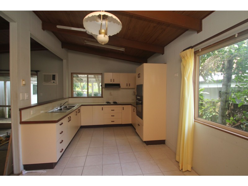 Cooroibah QLD 4565