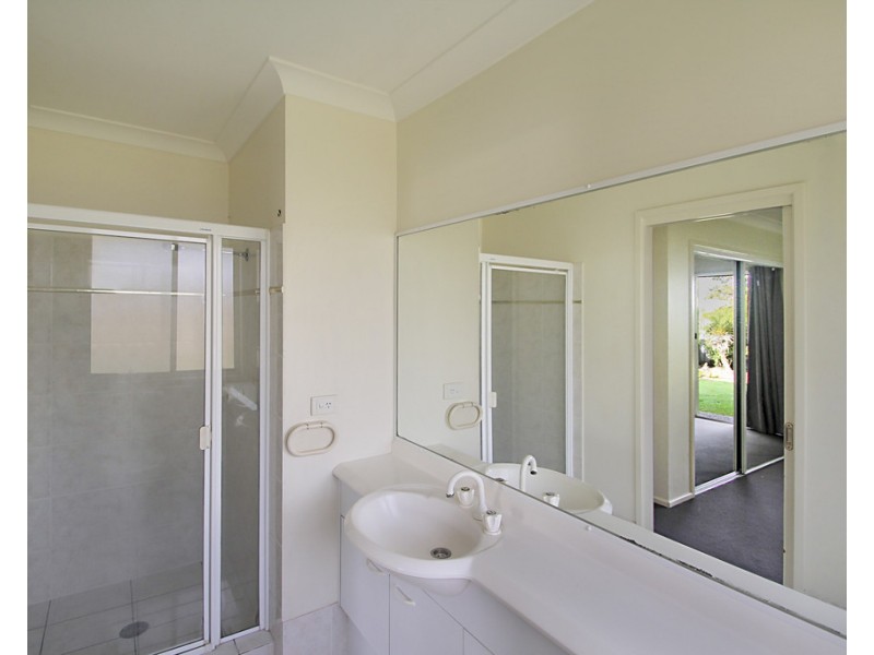 5 Raven Way, Noosaville QLD 4566