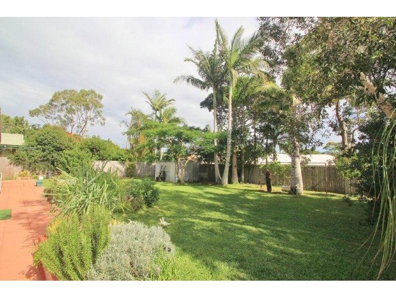 102 St Andrews Drive, Tewantin QLD 4565