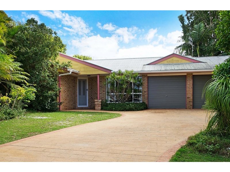 2 Goldcrest Court, Sunrise Beach QLD 4567