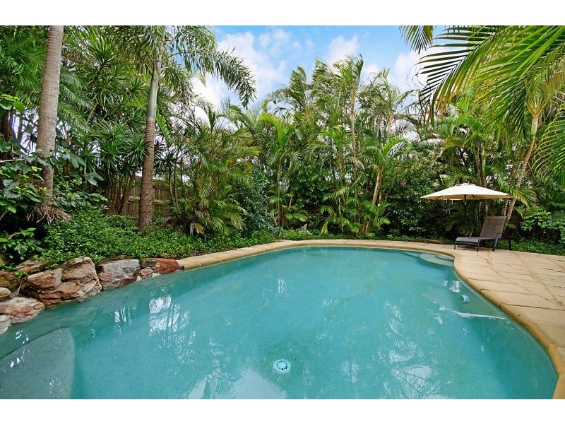 2 Goldcrest Court, Sunrise Beach QLD 4567