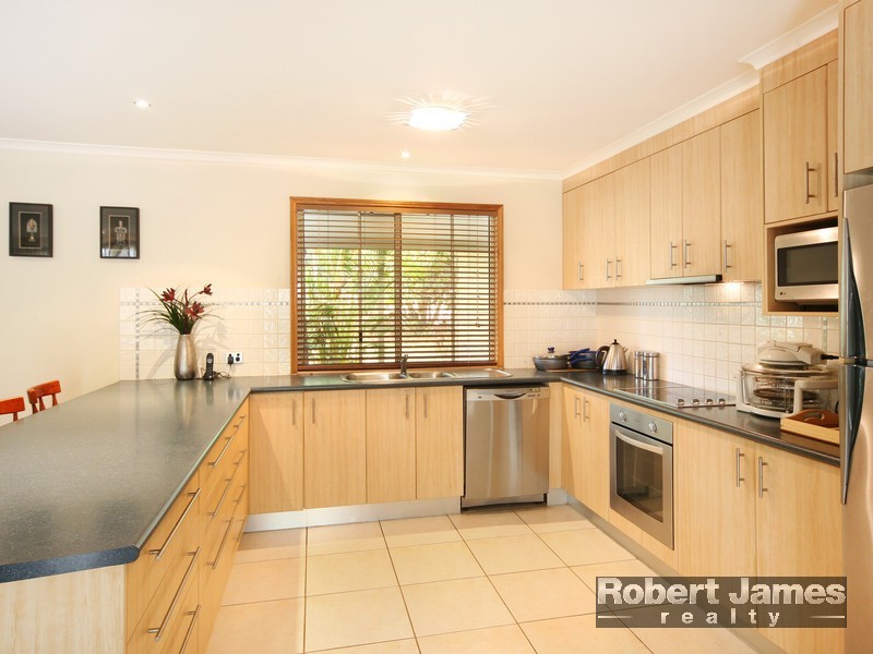 44 Charlotte Drive, Weyba Downs QLD 4562