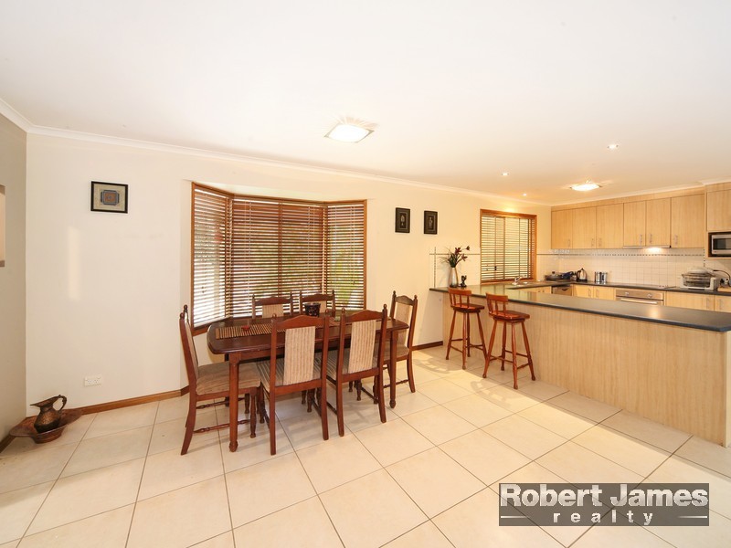 44 Charlotte Drive, Weyba Downs QLD 4562
