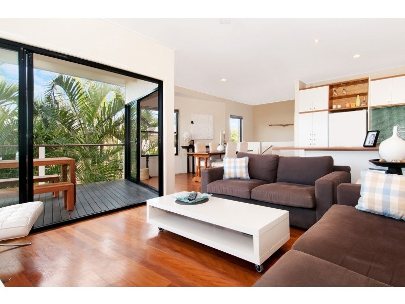 1/1 Orient Drive, Sunrise Beach QLD 4567