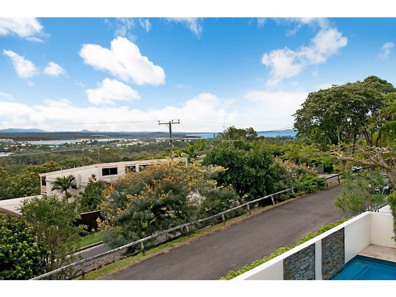 26 Arkana Drive, Noosa Heads QLD 4567