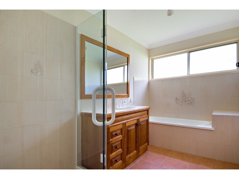 33 Netherby Rise, Sunrise Beach QLD 4567