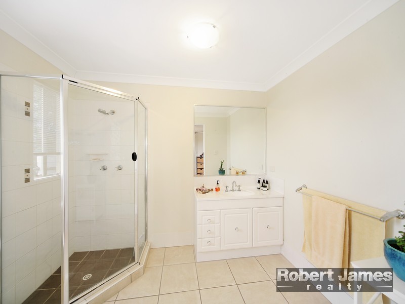 43 Kensington Drive, Cooroy QLD 4563