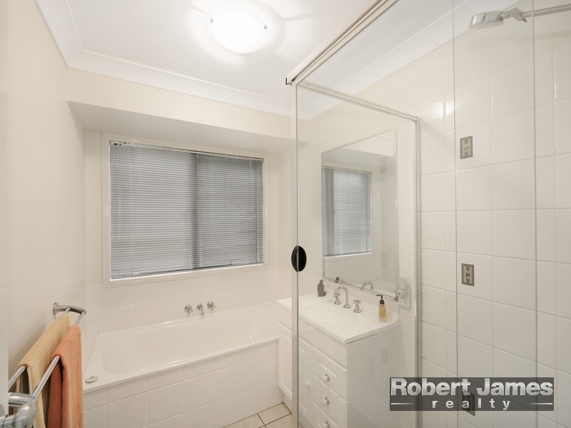 43 Kensington Drive, Cooroy QLD 4563